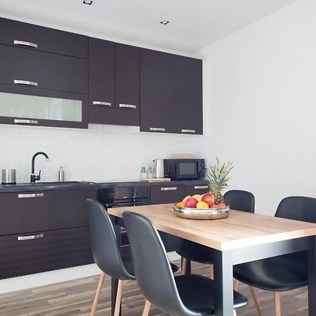 Apartament 23 Park City ออสทรุฟ วีแยลคอพพอลสกี ภายนอก รูปภาพ
