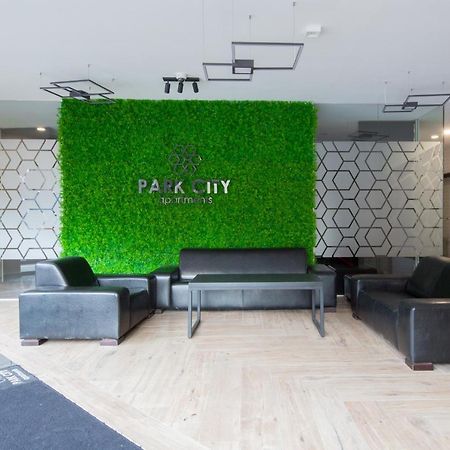 Apartament 23 Park City ออสทรุฟ วีแยลคอพพอลสกี ภายนอก รูปภาพ