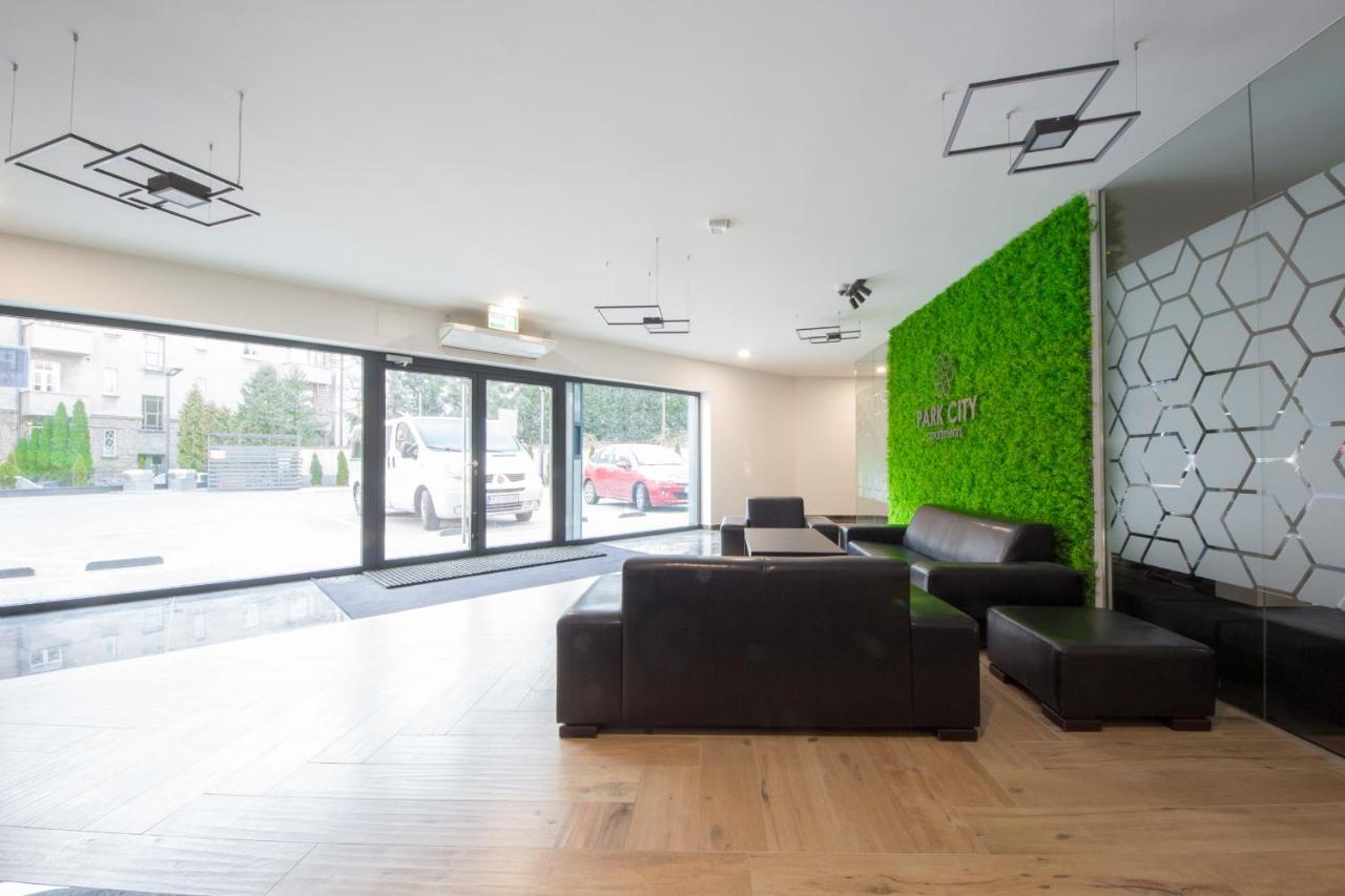 Apartament 23 Park City ออสทรุฟ วีแยลคอพพอลสกี ภายนอก รูปภาพ