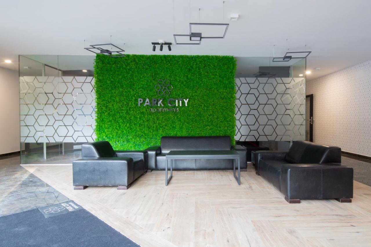 Apartament 23 Park City ออสทรุฟ วีแยลคอพพอลสกี ภายนอก รูปภาพ