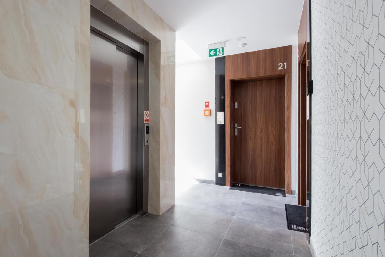 Apartament 23 Park City ออสทรุฟ วีแยลคอพพอลสกี ภายนอก รูปภาพ